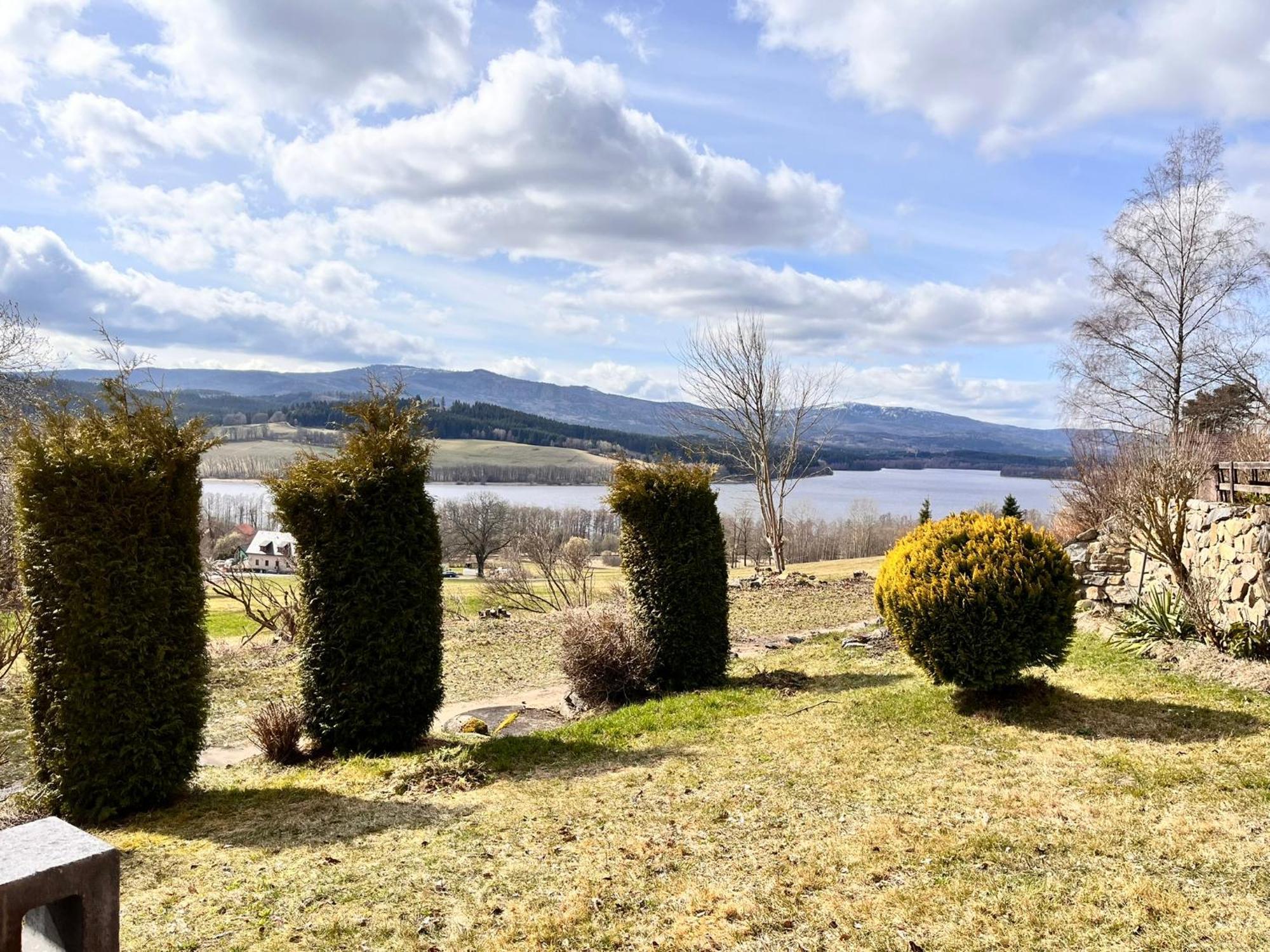 Chata Pod Houbovym Vrchem 2 Horní Planá Buitenkant foto